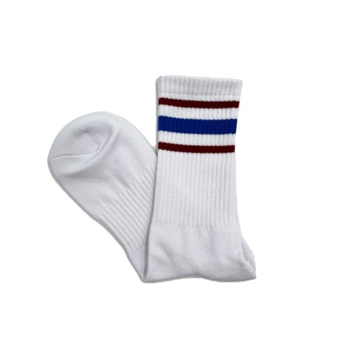 رياضي أبيض وأزرق وأحمر