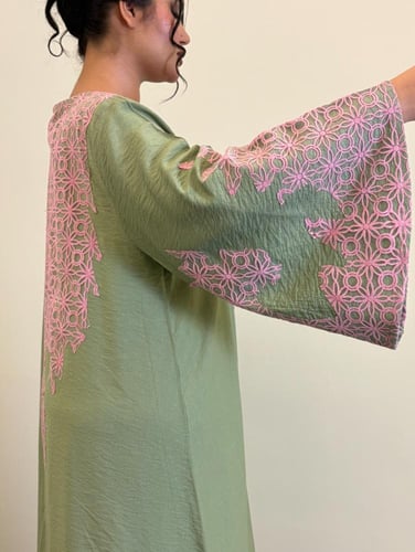 جلابية زاهية