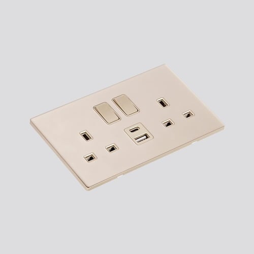 مقبس ثلاثي 13 امبير ثنائي القطب مزدوج