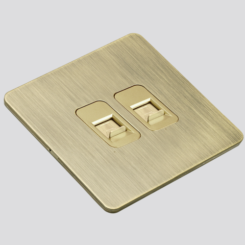 مقبس شبكة ثنائي (نحاسي)