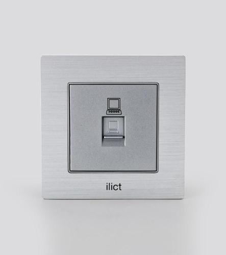 مقبس بيانات