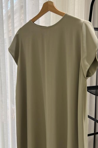 فستان أخضر فاتح D2