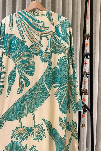 عباية صيفية متوفرة بلونين