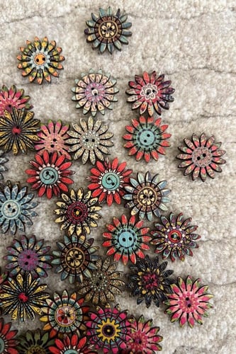 عباية باللون الزيتي