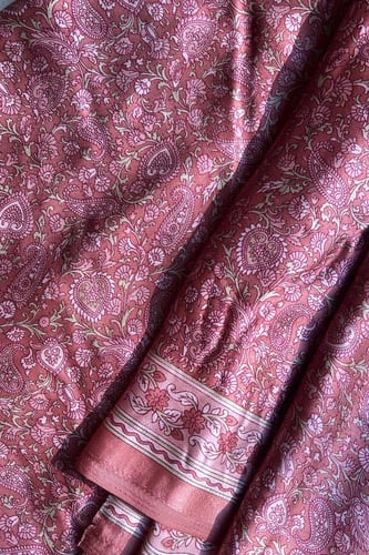 عباية من المخمل الكوري الأسود متاحة للتفصيل بعدة أ...