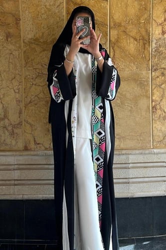 عباية ملونة مقاس 53