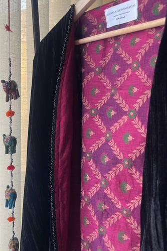 عباية من المخمل المكسر والقطن الهندي/ تفصيل يرجى ك...