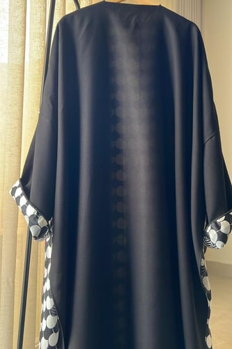 بشت من قماش الكريب والحرير الهندي مقاس الطول 58