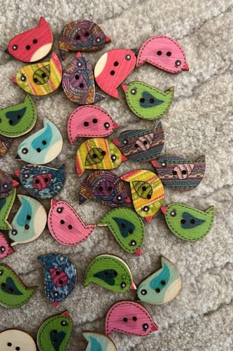 عباية باللون الزيتي