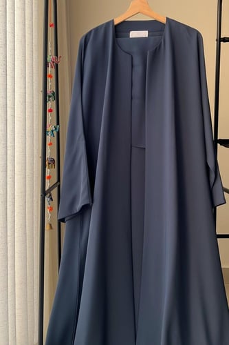 طقم من ثلاث قطع مقاس 56