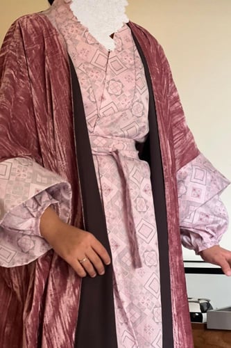 L1 وردي / قياس 56