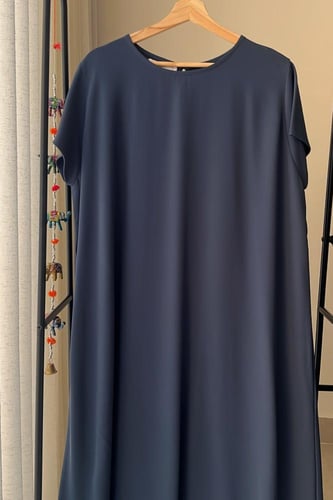 طقم من ثلاث قطع مقاس 56