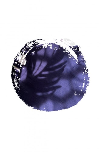 طقم من قطعتين بلوزة وبنطلون باللون الكحلي