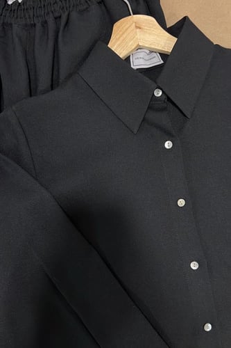 طقم من أربع قطع