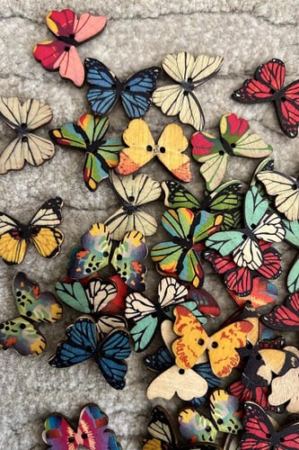 عباية باللون الكحلي