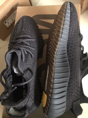 Adidas Yeezy Boost 350 v2 cinder Non reflective