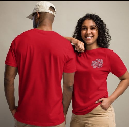 تي شيرت أنيق للجنسين