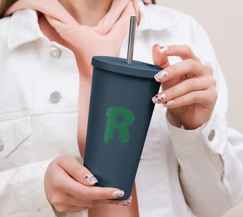 كوب معزول مميز بحرف R