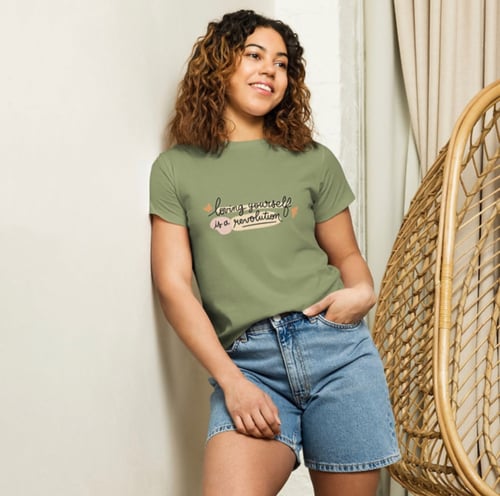 تيشيرت نسائي