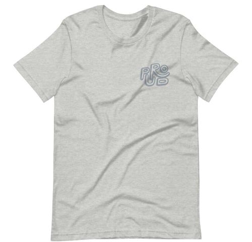 تي شيرت أنيق للجنسين