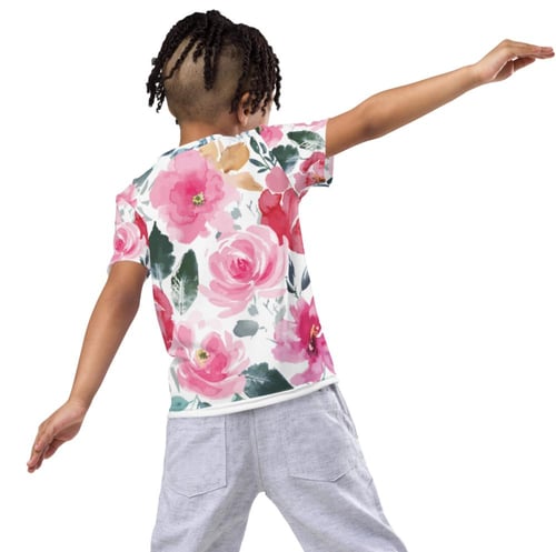 تي شيرت ملون للأطفال