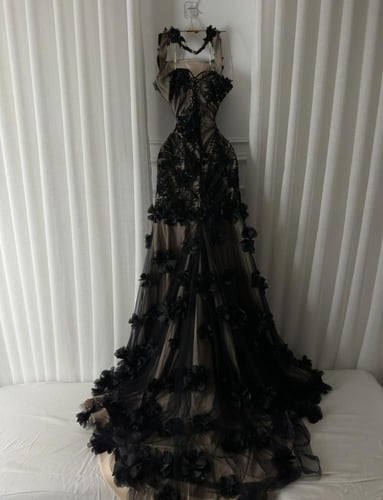 فستان سهره كحلي مزين بورد