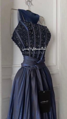 فستان سهره كرنكل بكورسية وتطريز مع شال