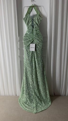 فستان سهره باللون الزيتي