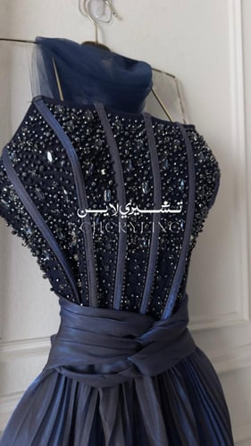 فستان سهره كرنكل بكورسية وتطريز مع شال