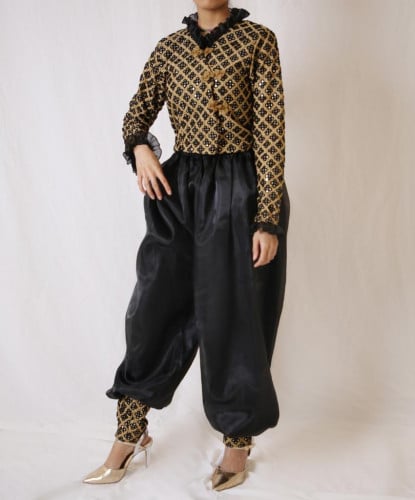 الطقم الياباني