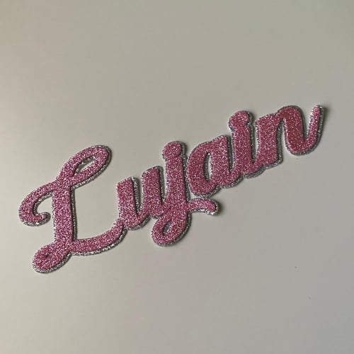 تزيين قبعة تخرج (اسم فقط)