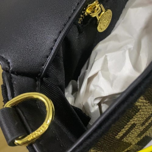 فندي FENDI