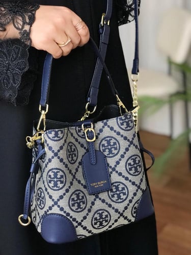 توري بوزش Tory Burch