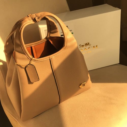 كوتش COACH