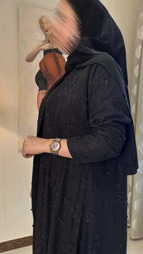 # 489 عباية سوداء مطرز بورد أسود