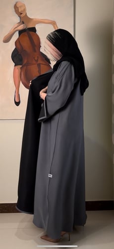 # 375 عباية دبل فيس أسود ورمادي