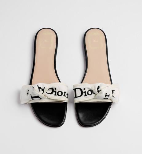 سلايد جاديور من ديور (Dior) ماستر كواليتي