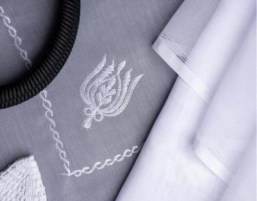 غترة الرويس المطرزة بالحب