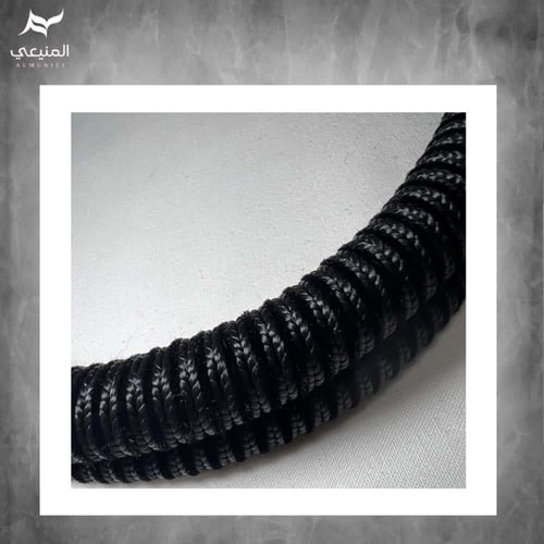 عقال مخمل مطعم