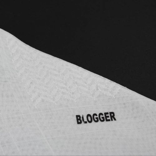 شماغ بلوقر الابيض