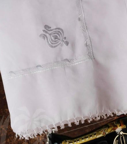 غترة الرويس المطرزة بالحب