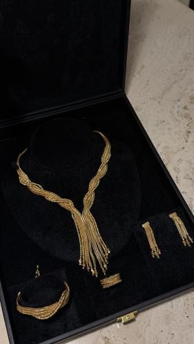 طقم الحرير مع الدوريكا