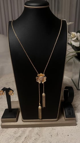 سبحة الزهرة الذهبية مع حلق