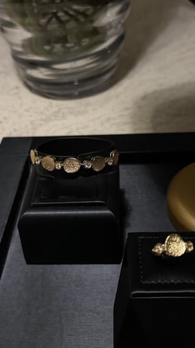 طقم البصمة ذهبي