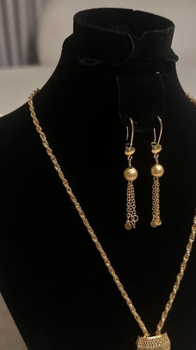 سبحة ناعمة تصميم ذهب