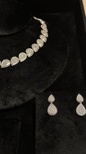 طقم كامل بوشورن فضي