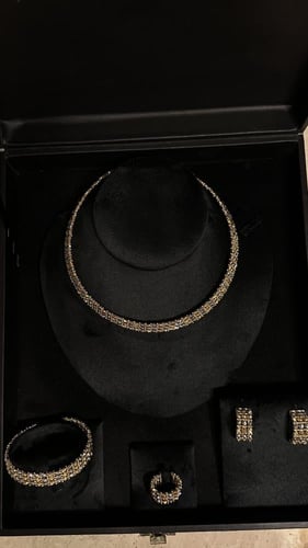 طقم دوريكا (ذهبي مع فضي )