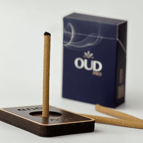 بكت عود فيتنامي فاخر مع القاعدة الخشبية – Oud Pro