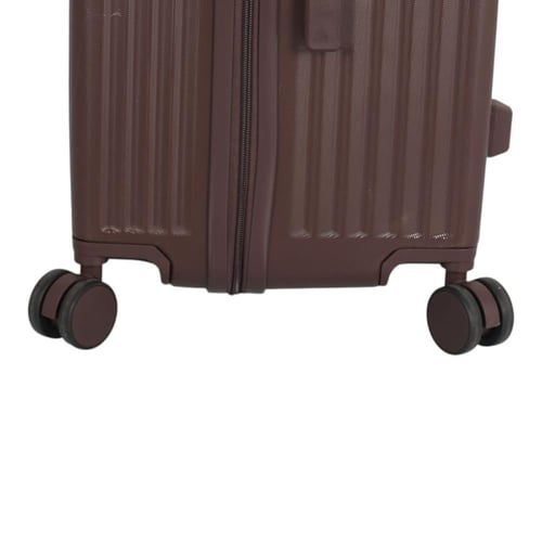 طقم حقائب سفر صلب (3 قطع) – تصميم عصري وقوة أداء