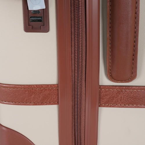 طقم حقائب سفر كلاسيكية من 4 قطع – مغطاة بجلد فاخر...